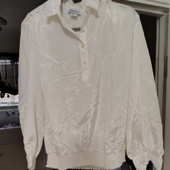 lady diplomat Tops - Elegant White Blouse